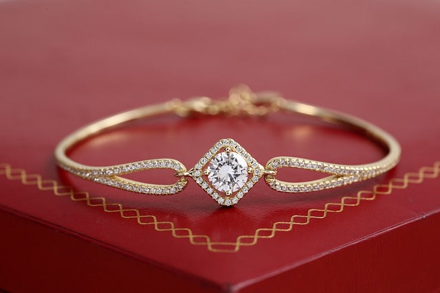 Pawn Shops vs. Jewelry Stores NYC